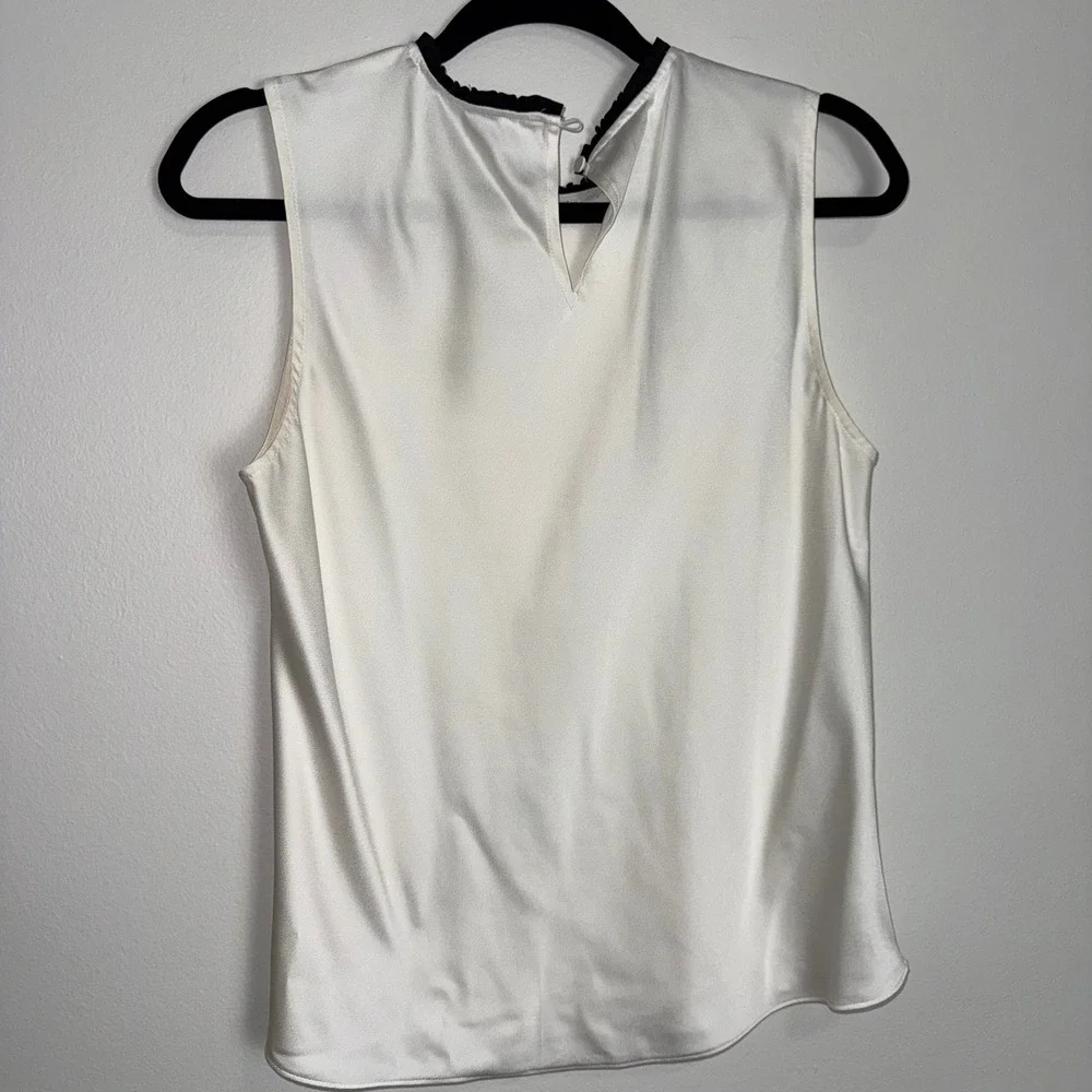 J. Crew 365 White Black Trim Sleeveless Shell Top Women's Size‎ Medium